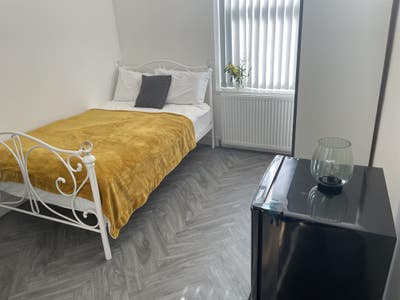 1 stunning en suite room  Main Photo