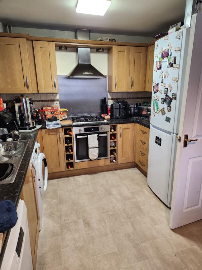 Double room in shared house for short-term rent. Main Photo