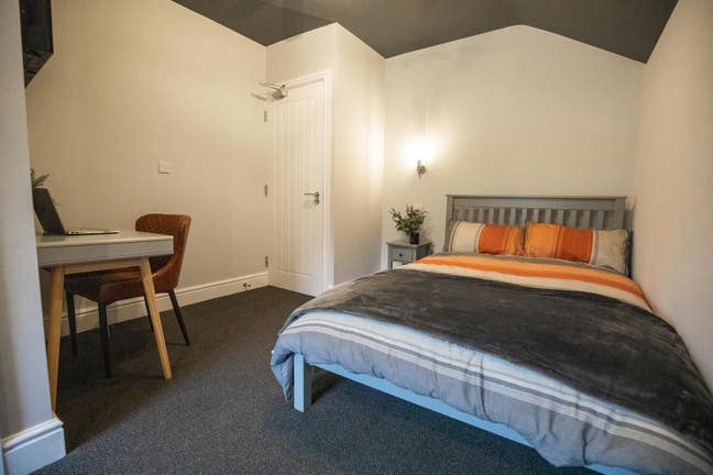 Last En-Suite Room Available Now! City Centre Main Photo