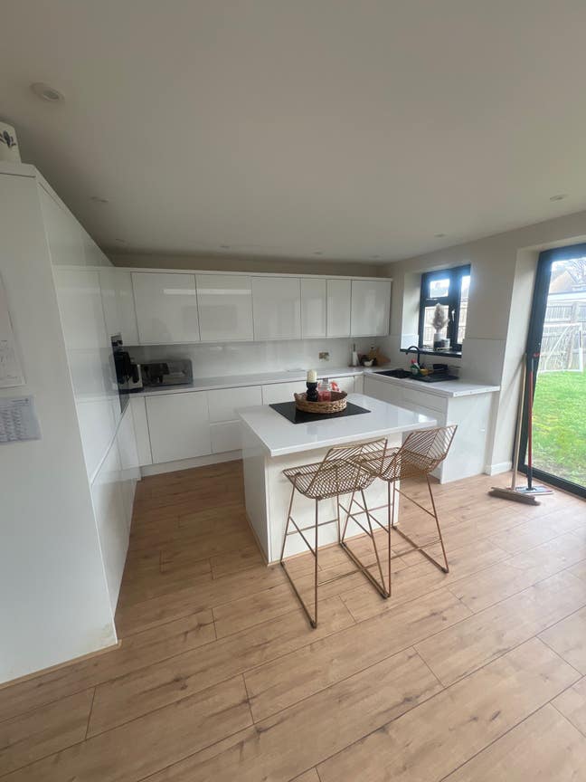 Small single room to rent  Main Photo