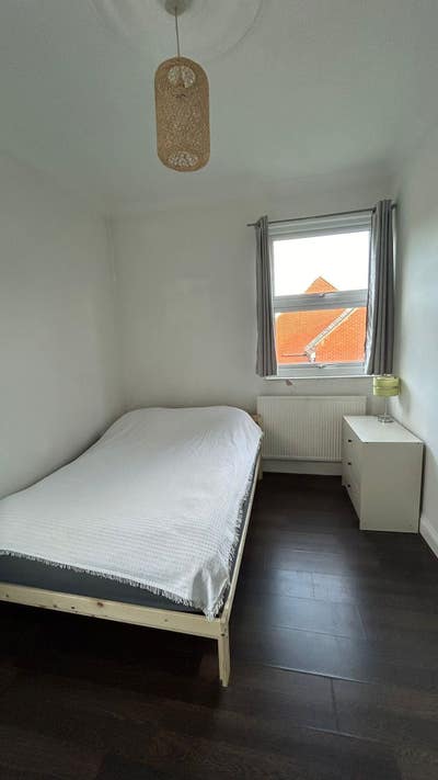 Double room available &pound;850 pcm from 15 September 2 Main Photo