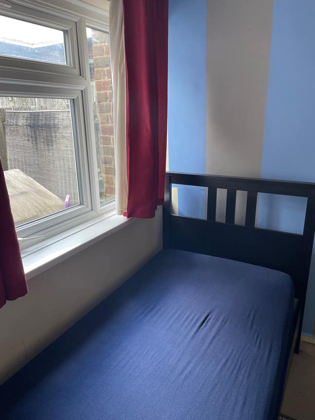 💥 Single room Bills included top location 💥 Main Photo