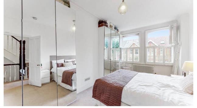 Bright room heart of ealing available now Main Photo