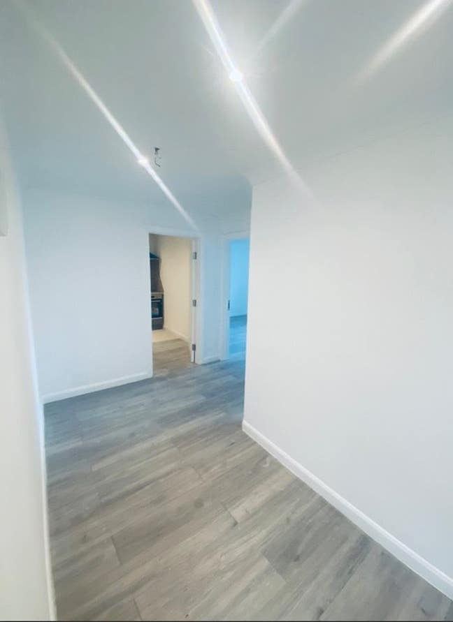 Stunning Brand New Two-Bedroom Flat in the Heart o Main Photo
