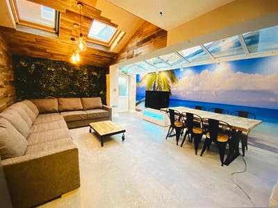 9 Bed Designer Fallowfield House Main Photo