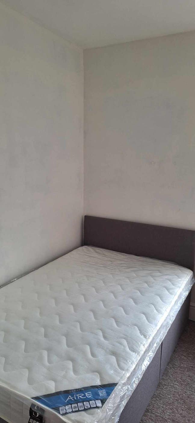 Double room in Professional home Main Photo