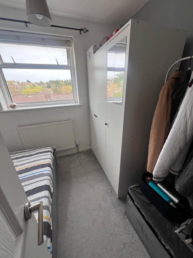 Single room near Luton airport  Main Photo