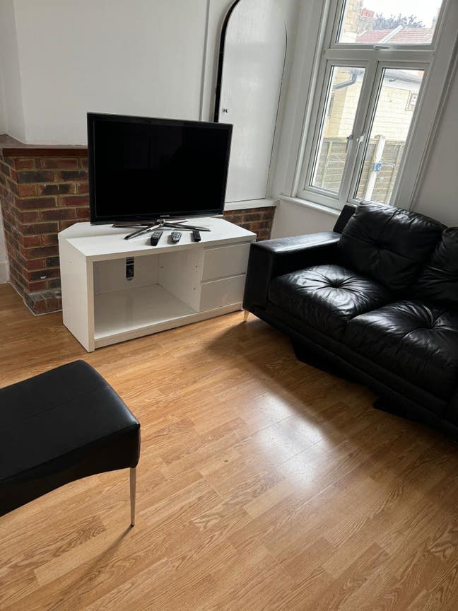 2 X  double room in Chatham and Gillingham area  Main Photo