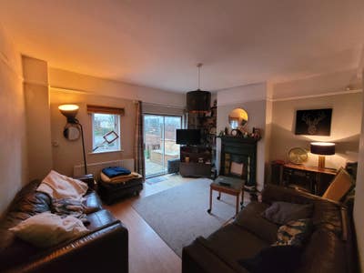 4 double rooms in quiet street off Mina Park Main Photo