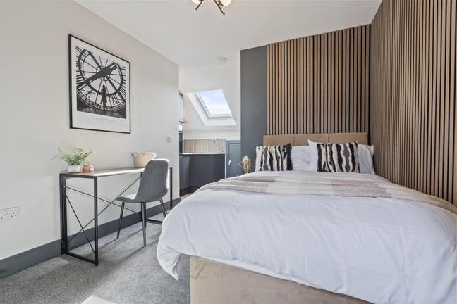 Large double rooms high spec BRAND NEW Main Photo