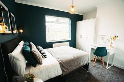 Lovely Modern En-suite Bills Incl. Main Photo