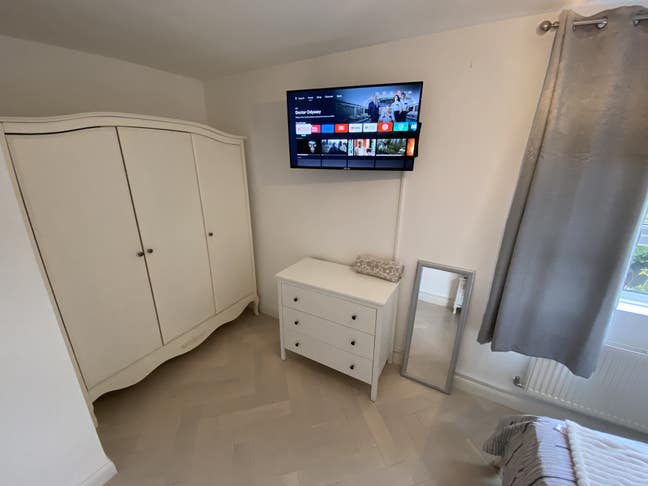 Excellent Location | Double/King Size room Main Photo