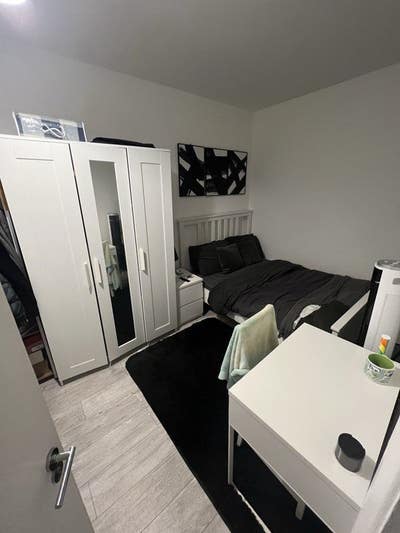 Last double room near Elephant! (23Swan) Main Photo