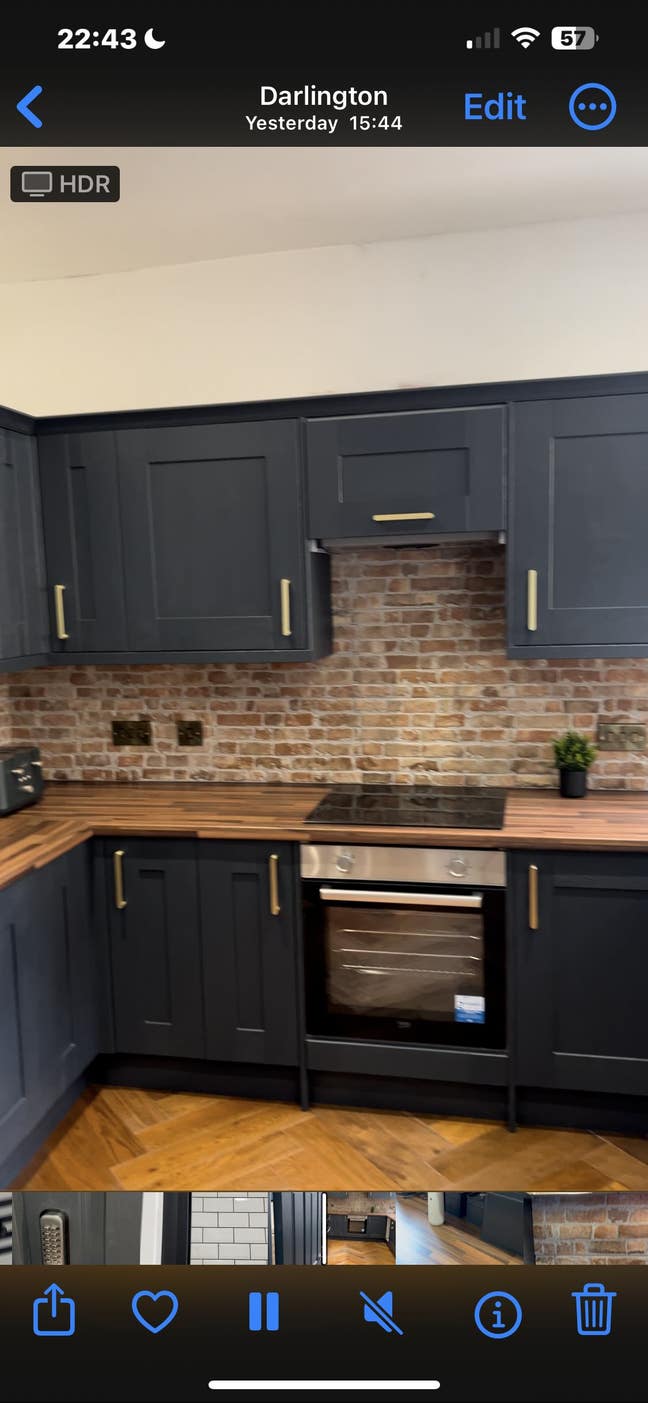 Modern room for rent in refurbed shared House Main Photo
