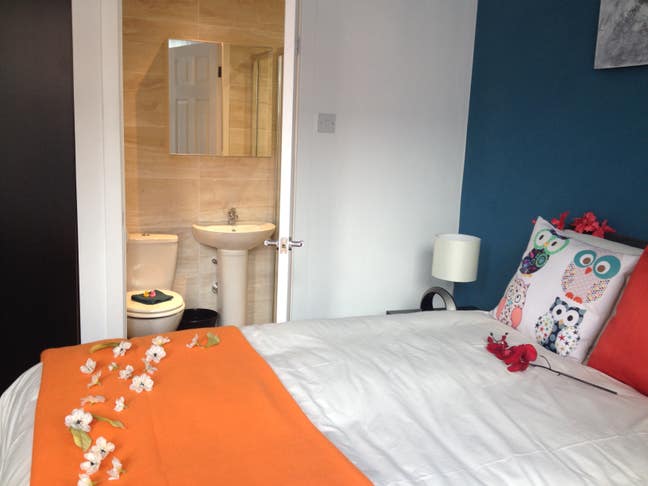 Double Ensuite Rooms available immediately (Wigan) Main Photo