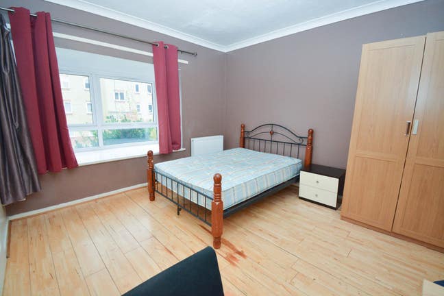 🚨 house with garden ensuite room Main Photo