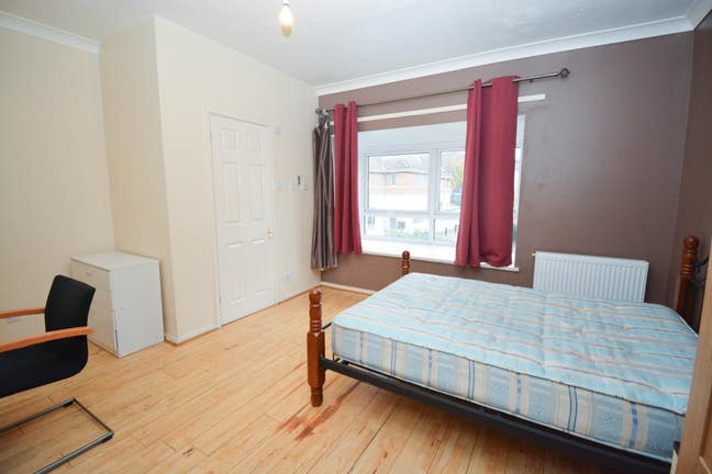 🚨 house with garden ensuite room Main Photo