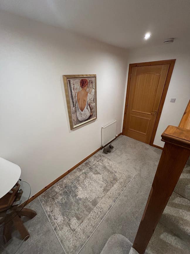 King size Room/Separate living Area Main Photo