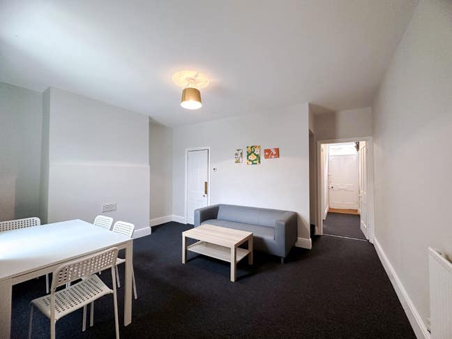 Newly refurbished 3 bed house in Bath  Main Photo