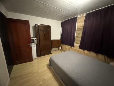 Double Room in Micham/Sutton/Morden Border Main Photo