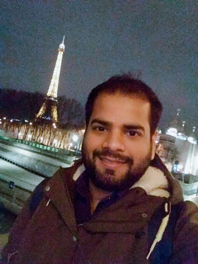 I am a professional male aged 35 from Bombay ... Main Photo