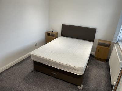 Double Room in modern house Main Photo
