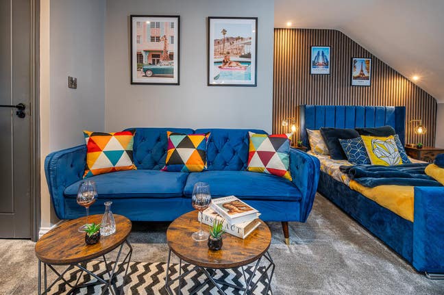 LOOK AT THIS! Best Studio Flat in SN1 🤩🤩🤩 Main Photo