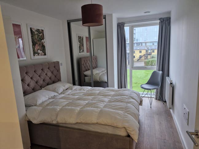 En suite bedroom in Greenwich/Deptford  Main Photo