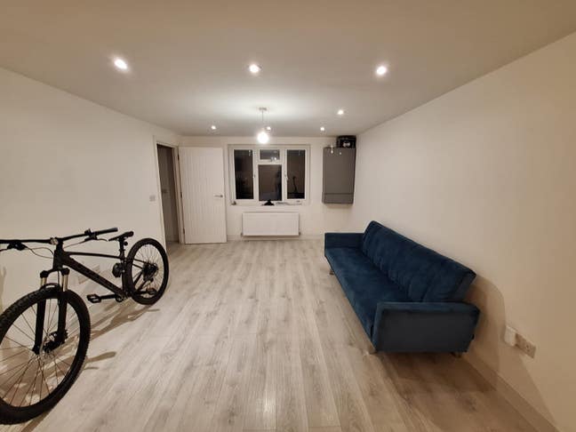 Hansas Place, Shrewsbury, SY1 Main Photo