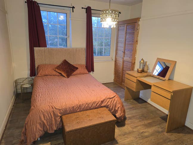 Spacious Room in Shared Flat, Shelley House, E2 Main Photo