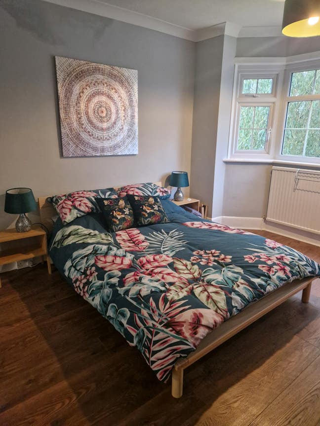 Large double available in female household  Main Photo