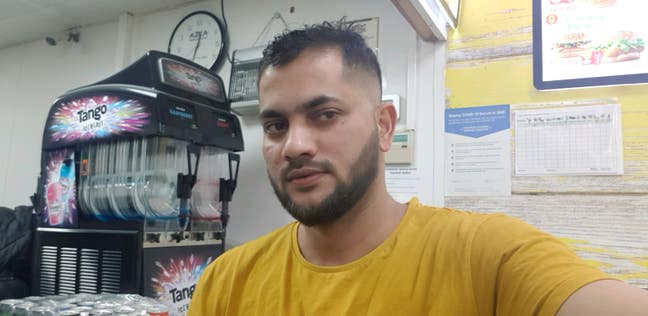 I am a male. I am looking for a single room  Main Photo