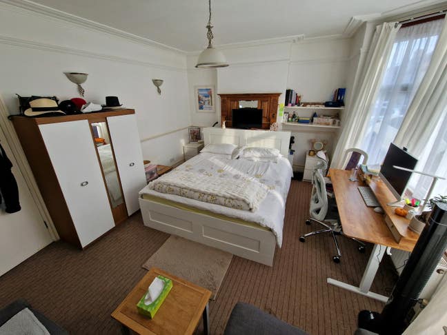 Very Large Double Room in Harrow-on-the-hill Main Photo