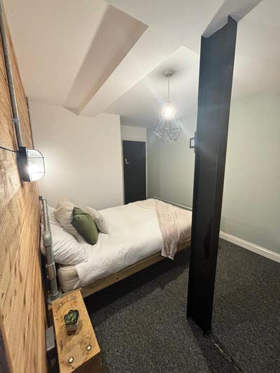 Double Rooms Available Now!! Main Photo