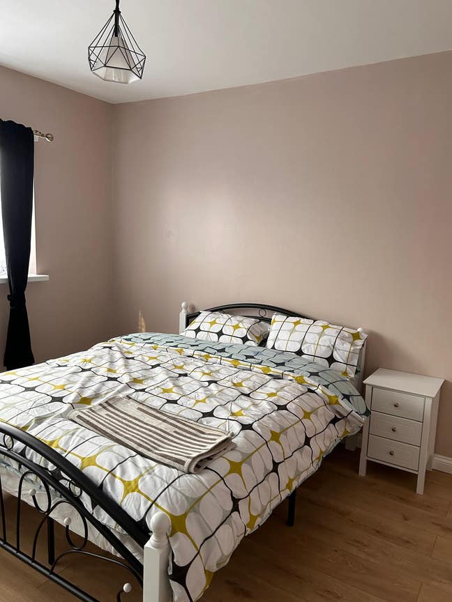 Large Size Double Room Newly Refurbish for Rent Main Photo