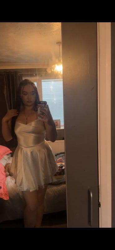 Couple seeks double room Main Photo