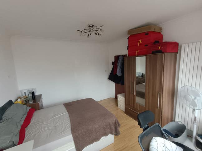 Double Room Available.... Main Photo