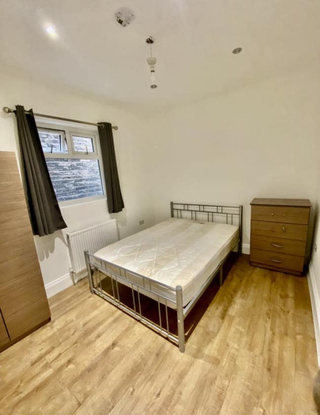 Double Room Walthamstow Main Photo
