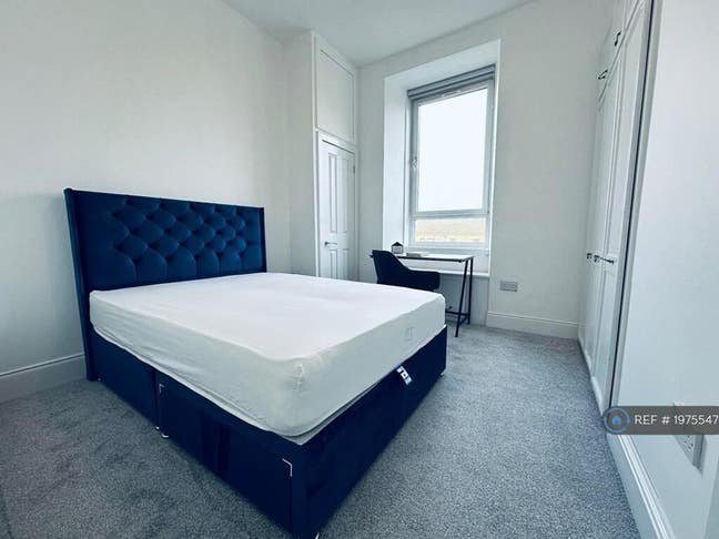 2 bed westend flat Main Photo