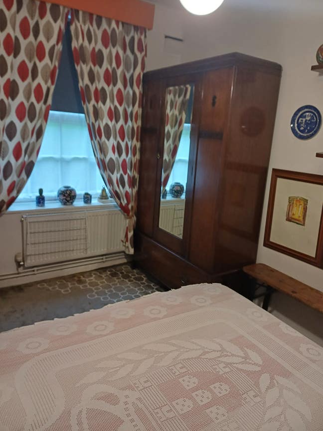 Double room completely furniture in a beautifull f Main Photo