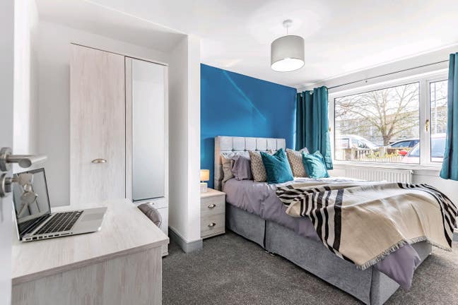 Modern Double Bedroom With Kitchenette Main Photo