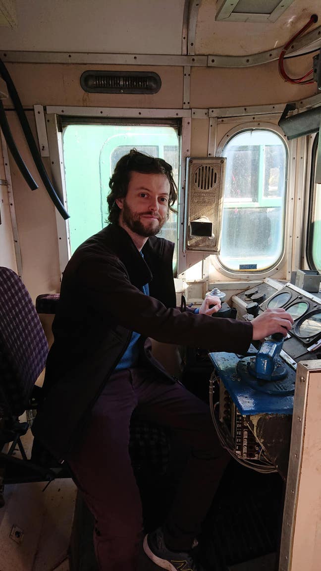 Writer seeking North Somerset base for lectures Main Photo