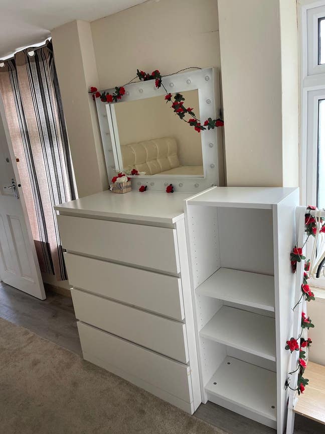 Double Room available for female Main Photo