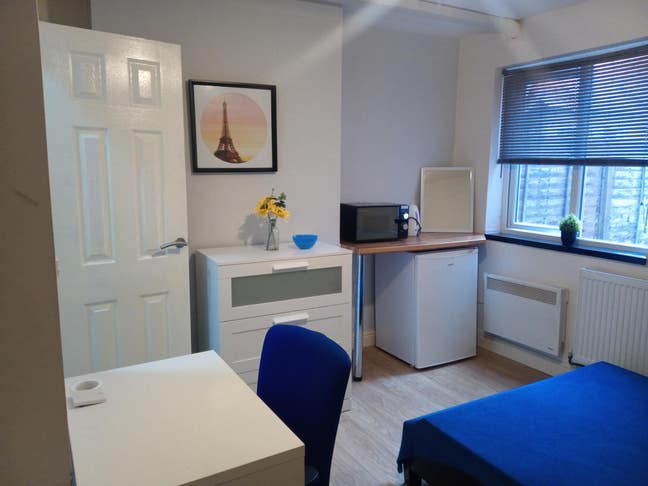 Ensuite Double Room Available Now! Main Photo