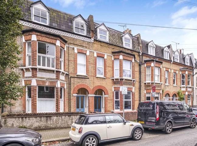 4 Large beds in Norroy Road, Central Putney SW15 Main Photo