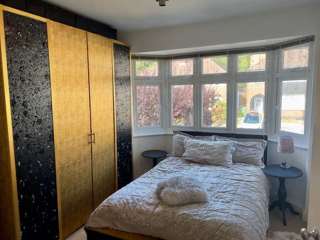 Large double room Main Photo