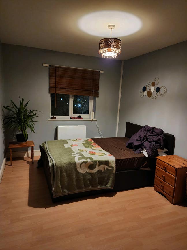 Monday  to Friday double room Main Photo