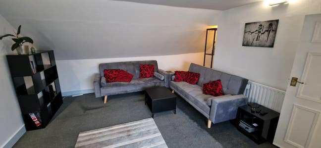 Spacious double room in Thornton Heath  Main Photo
