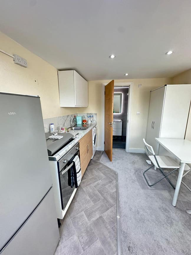 Cheap Studio for Rent in Harlesden Main Photo