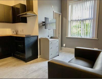 All inclusive Studios - Great Location Main Photo